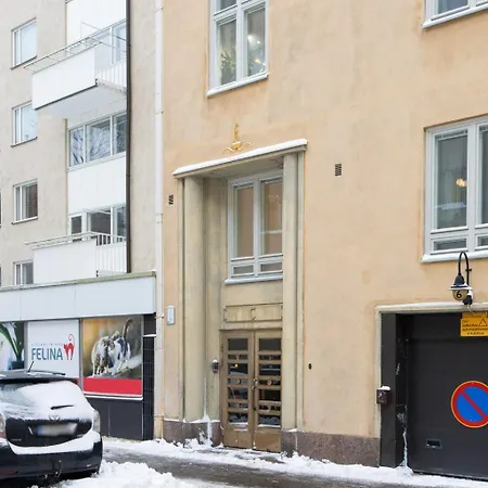 Tranquil Studio, Essentials, Seamless Check In